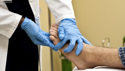 Numbness in Feet, But No Diabetes? Here’s What Else It Could Be