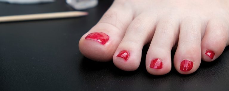 nail polish on feet e1702243987812
